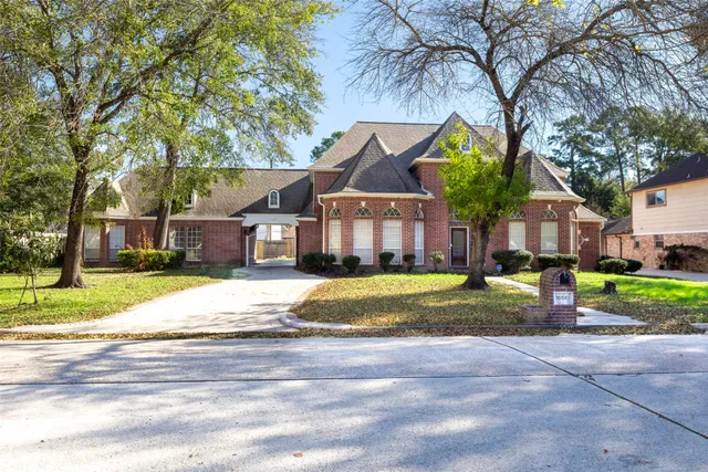 $3,100 | 15510 Misty Hollow Drive, Houston, TX 77068