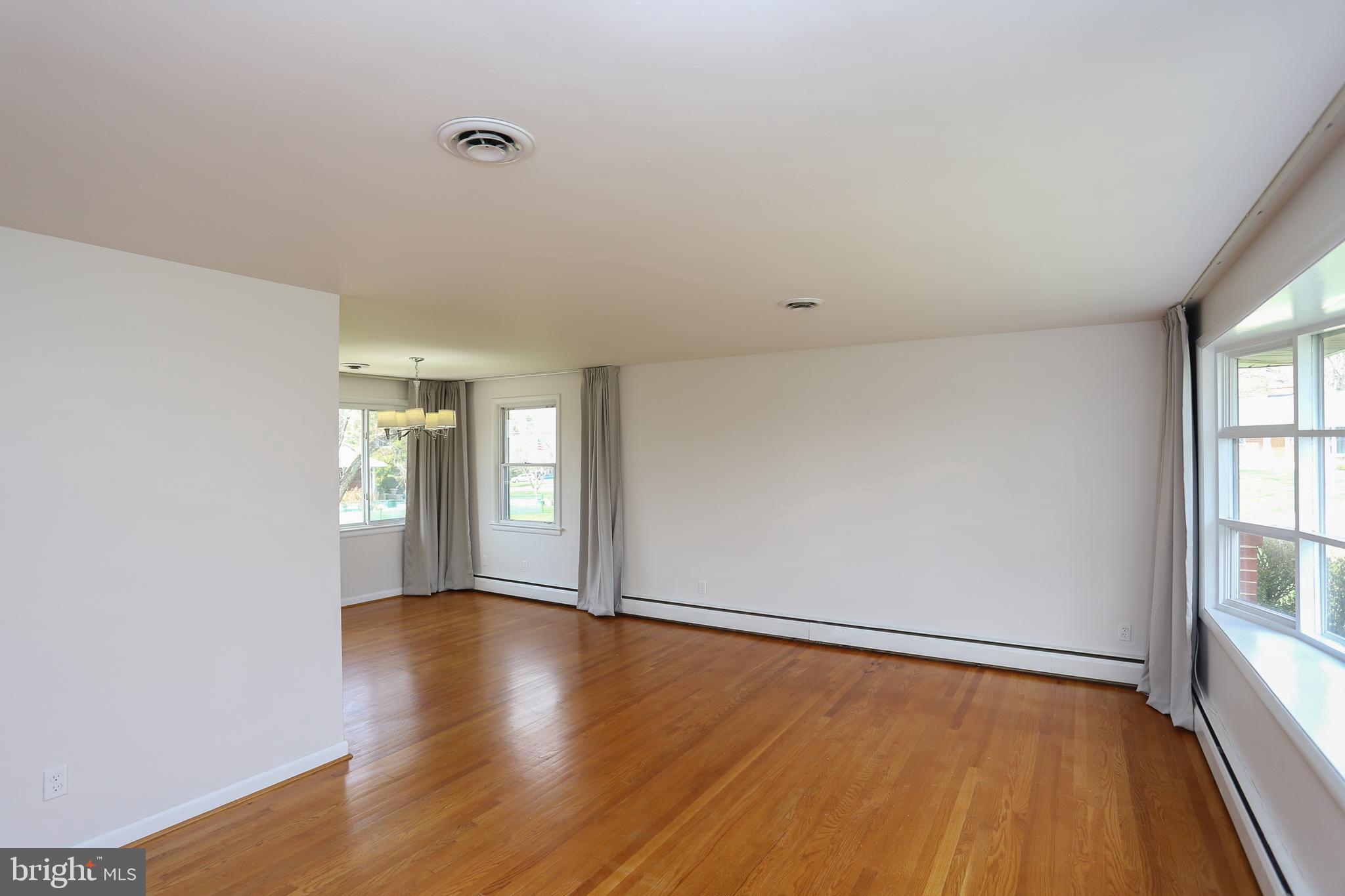 6410 Chell Road Columbia, MD 21044 - Photo 8 of 39 Gallery Image 8