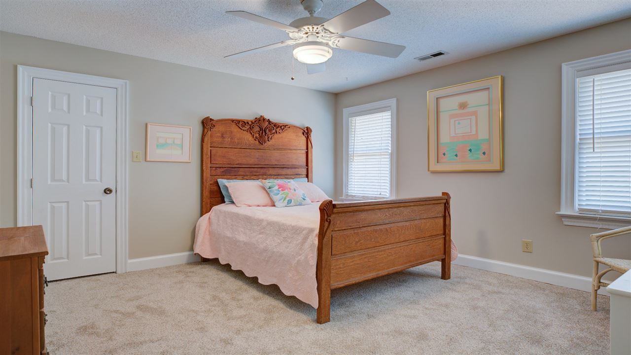 2009 Corberrie Lane Raleigh, NC 27613 - Photo 18 of 30 Photo 18