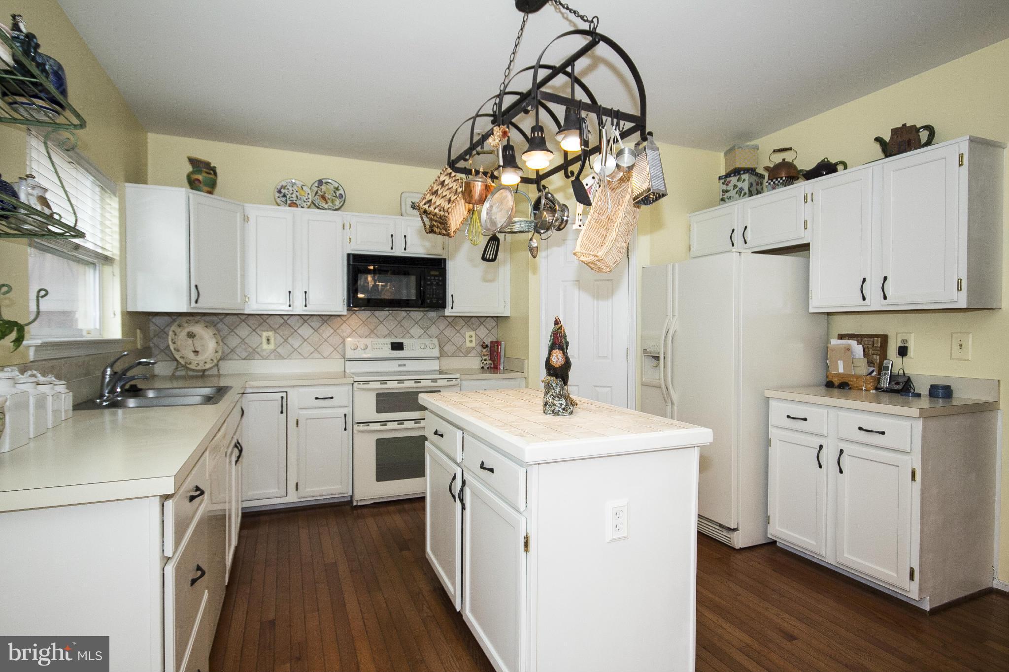 5243 Downing Road Baltimore, MD 21212 - Photo 13 of 30 White Kitchen