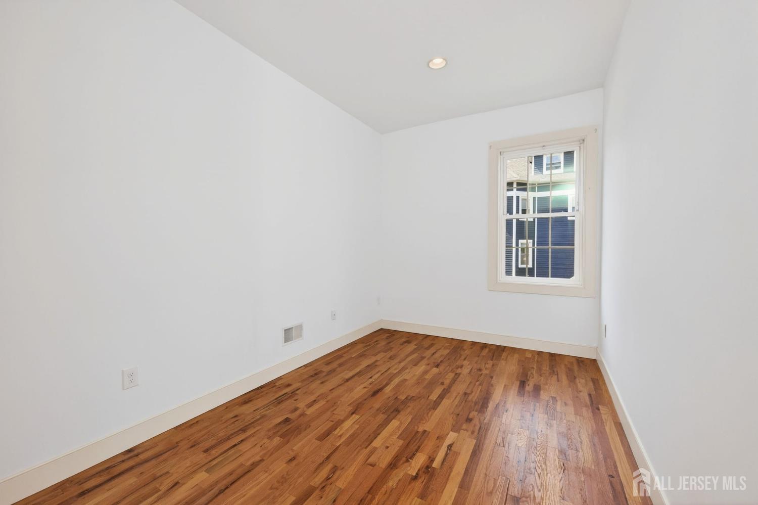 262 Prospect Avenue Dunellen, NJ 08812 - Photo 16 of 65