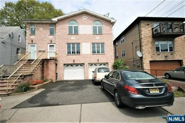 $3,450 | 31 Marion Avenue, Unit 2, Cliffside Park, NJ 07010