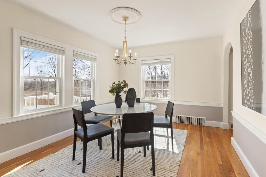 189 Spring Street Arlington, MA 02476 - Photo 10 of 35 Gallery Image 10