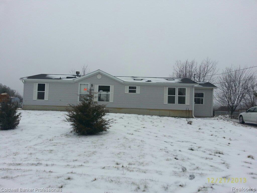 8151 North Lewis Road Mount Morris, MI 48458 - Photo 3 of 17 Front view