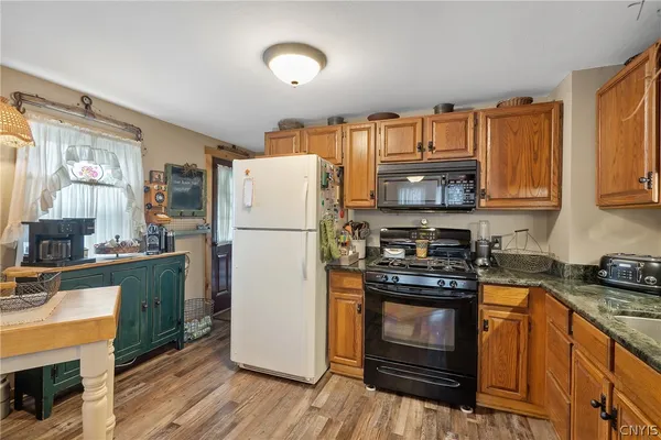 $209,900 | 204 Stonefield Road, Onondaga, NY 13205