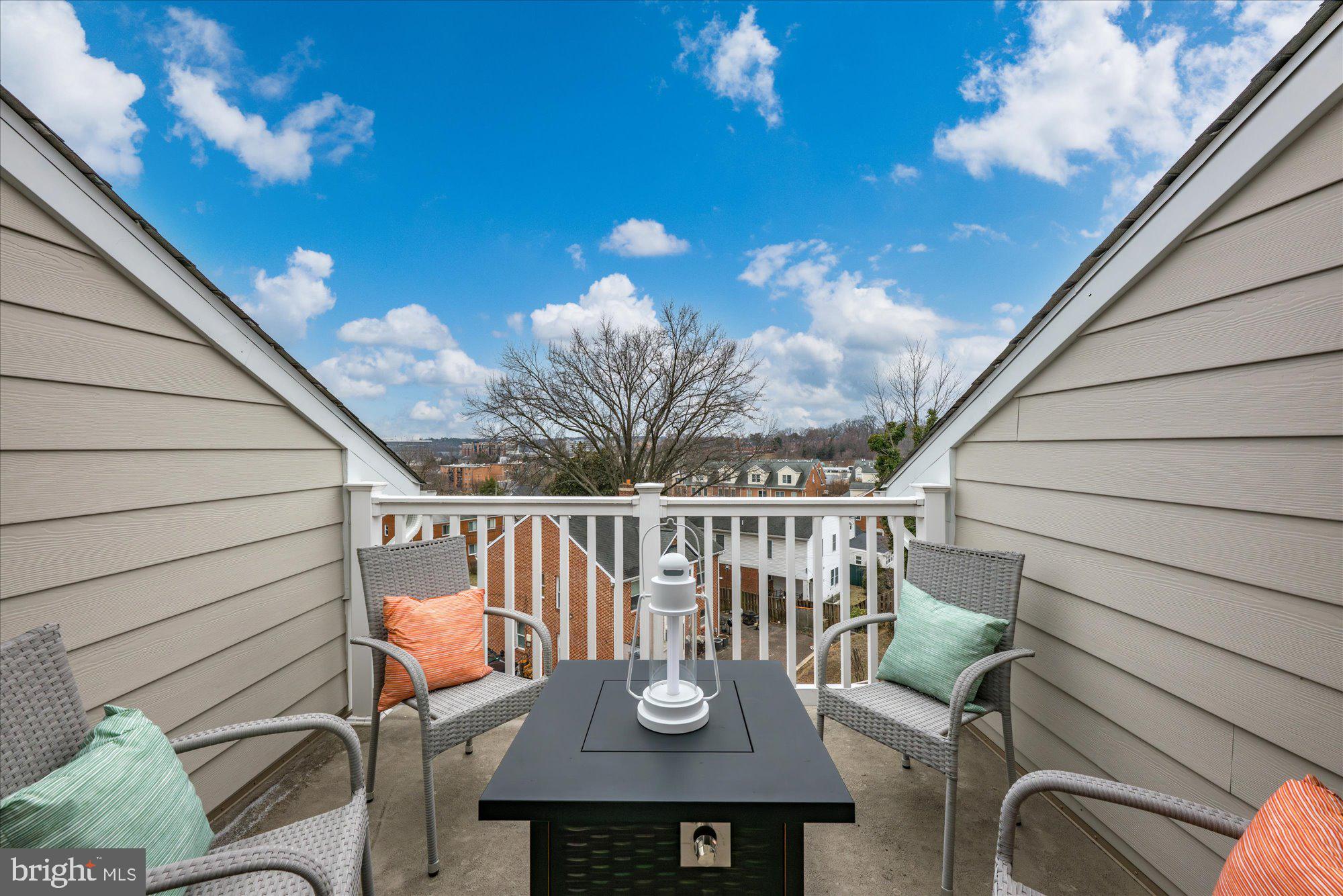 2236 South Glebe Road Arlington, VA 22204 - Photo 19 of 23 Roof Top Deck