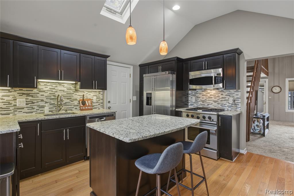 703 Parkdale Road Rochester, MI 48307 - Photo 8 of 20 Gallery Image 8