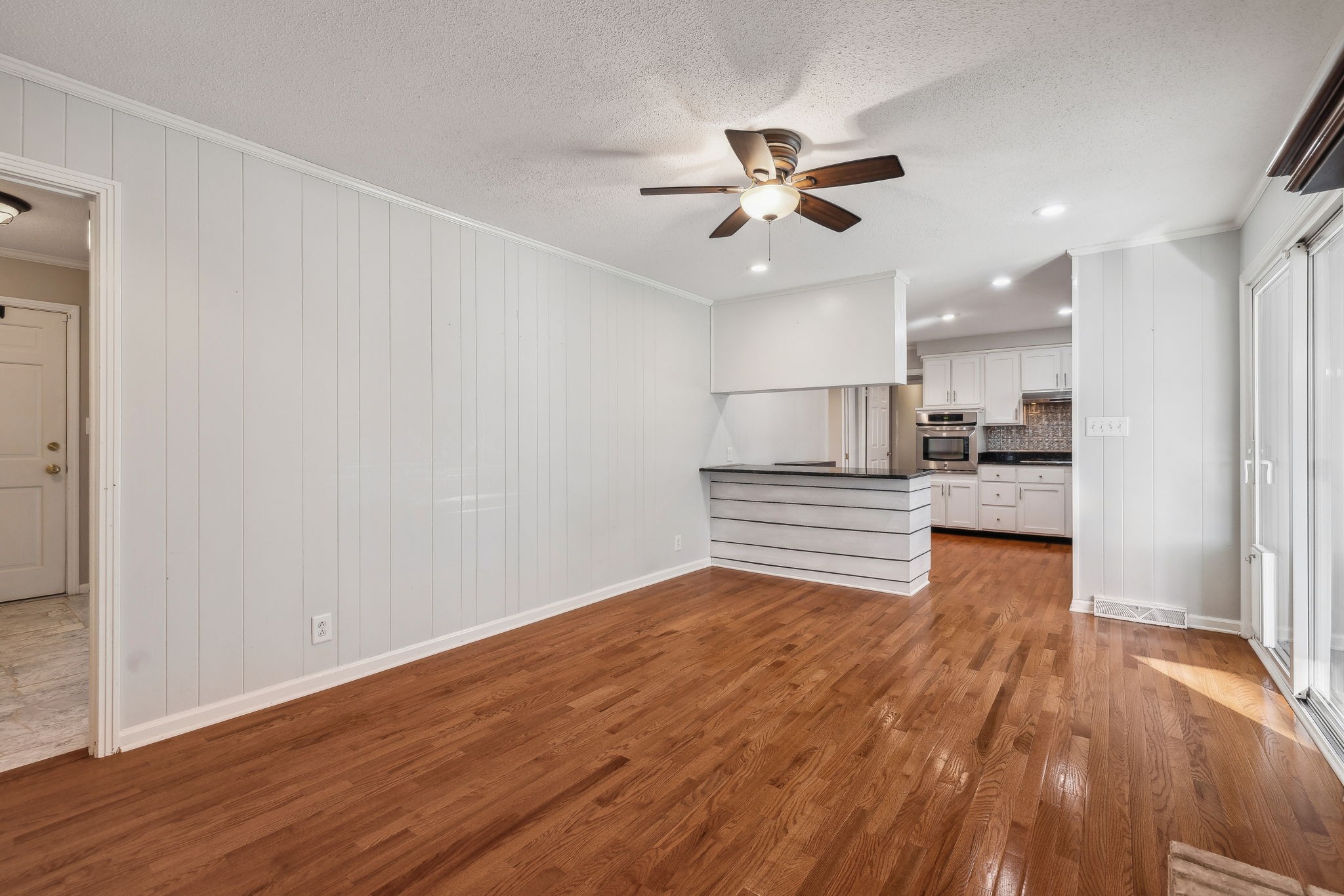4 Trahern Terrace Clarksville, TN 37040 - Photo 18 of 66 a view of a kitchen with wooden floor and a kitchen