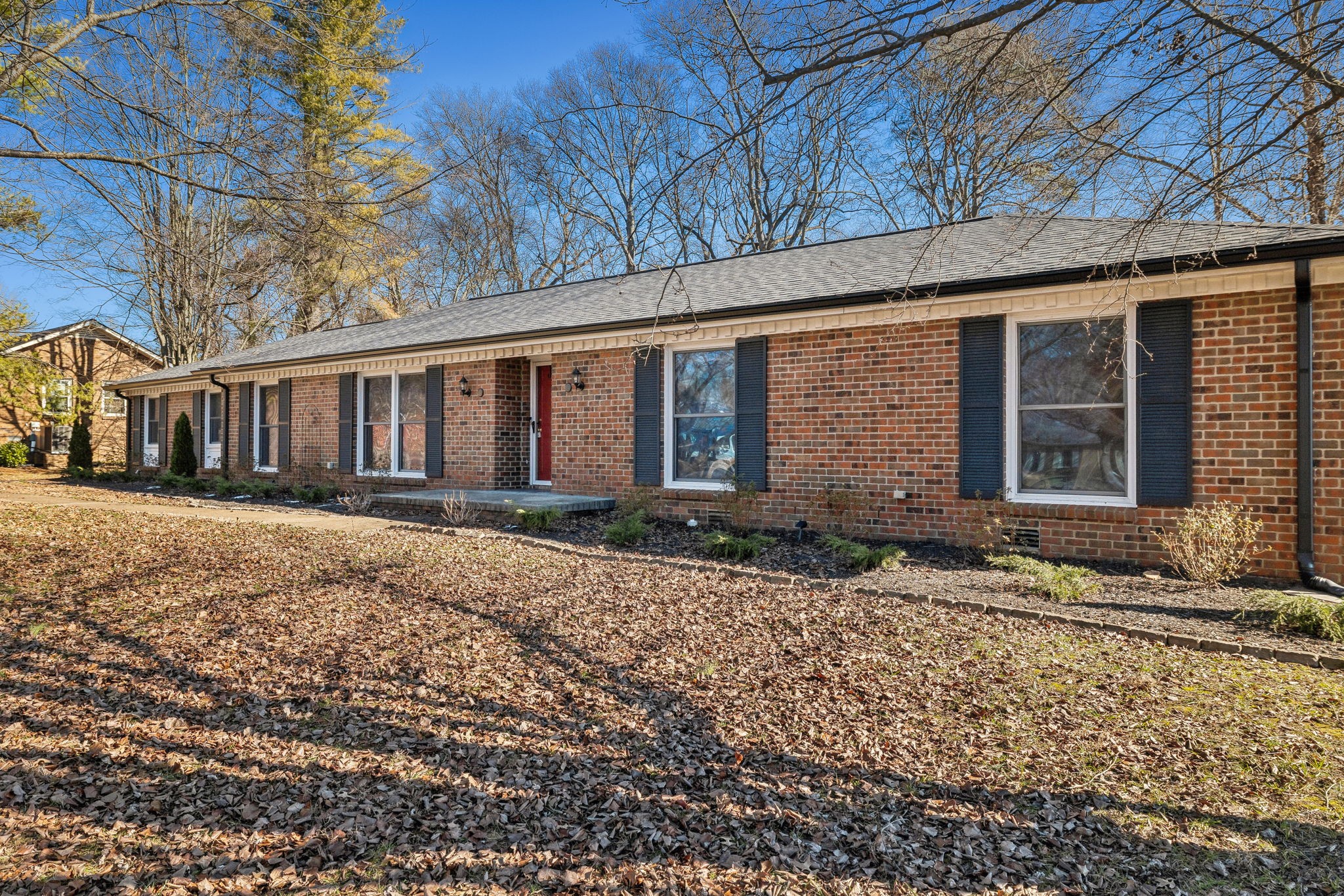 4 Trahern Terrace Clarksville, TN 37040 - Photo 2 of 66 a front view of a house with a yard