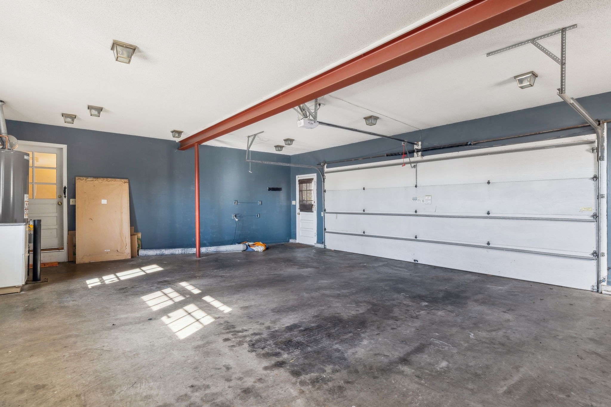 4 Trahern Terrace Clarksville, TN 37040 - Photo 22 of 66 a view of a big room with cabinet and mirrors
