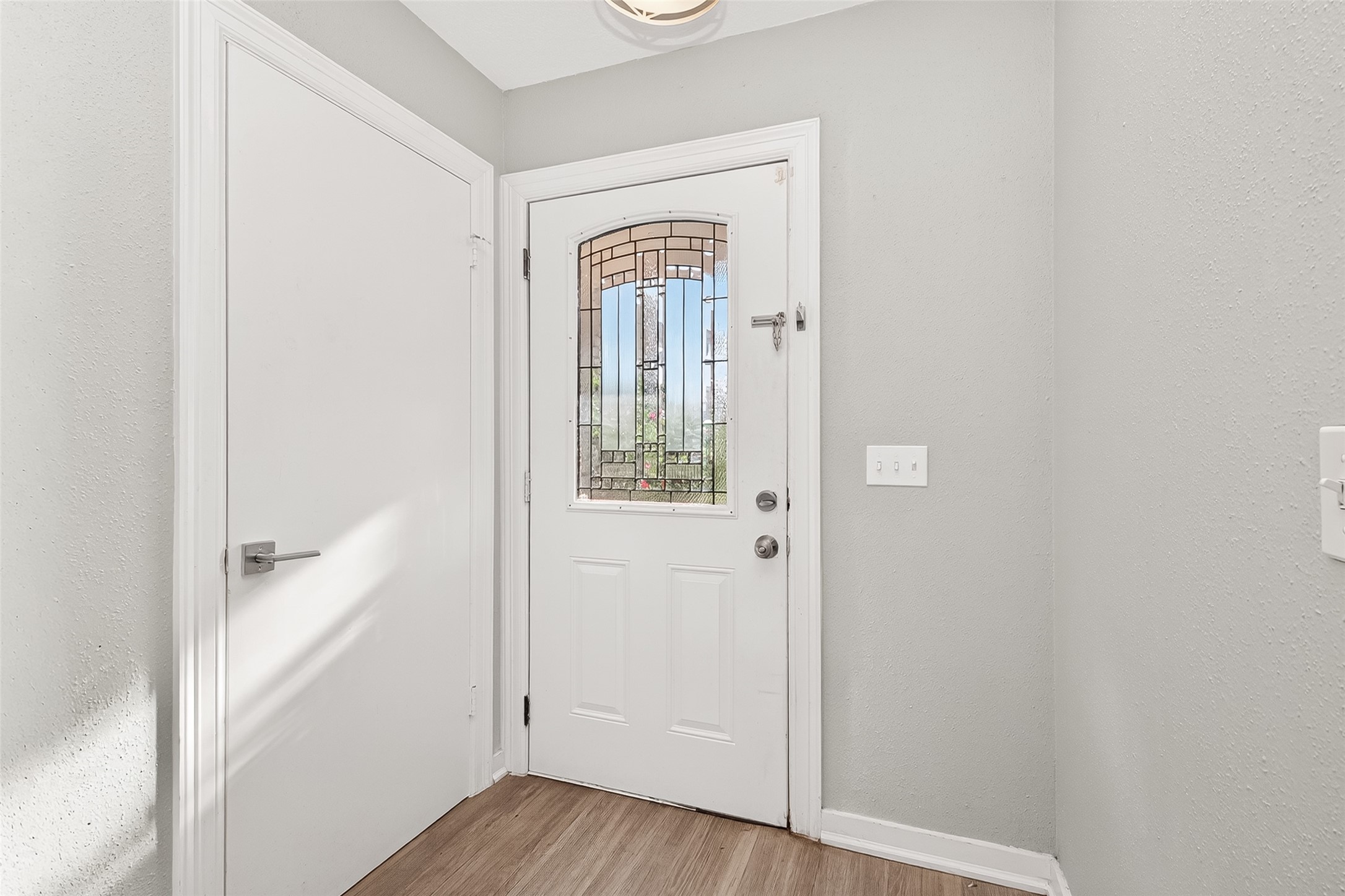 9507 Secretariat Drive Houston, TX 77065 - Photo 7 of 41 wooden floor in a gallery