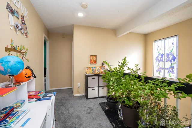 $3,000 | 58 Park Gate Drive, Edison, NJ 08820