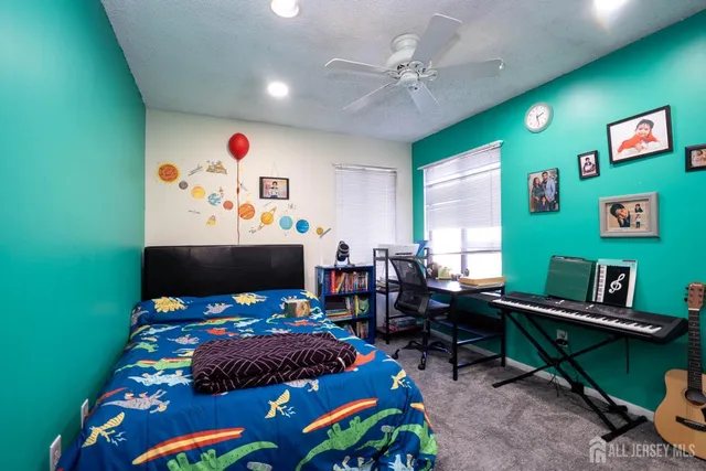 $3,000 | 58 Park Gate Drive, Edison, NJ 08820