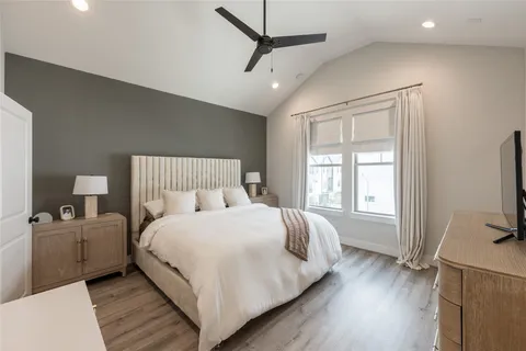 $395,000 | 5306 Creekmont Timbers Trail, Houston, TX 77091