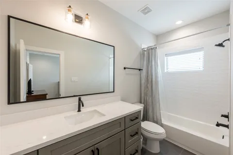 $395,000 | 5306 Creekmont Timbers Trail, Houston, TX 77091