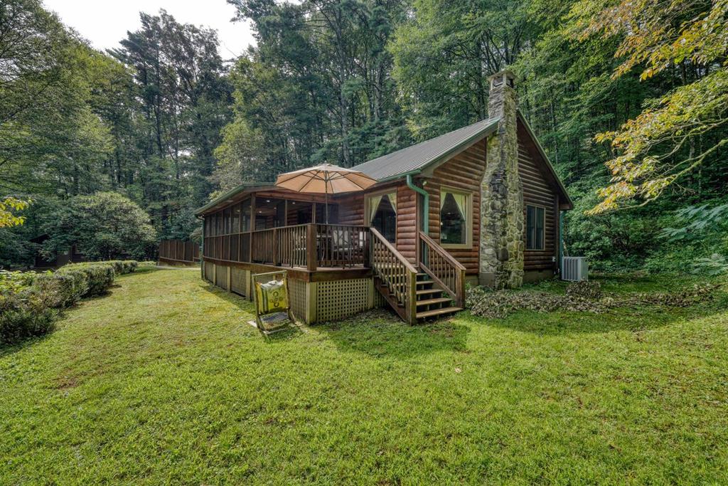 1275 Taylor Road Hiawassee, GA 30546 - Photo 1 of 56 Main View