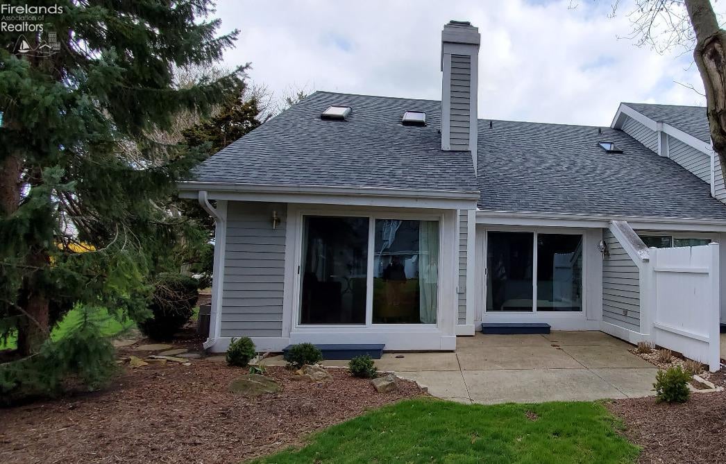 1516 Cleveland Road East Huron, OH 44839 - Photo 17 of 23 Gallery Image 17