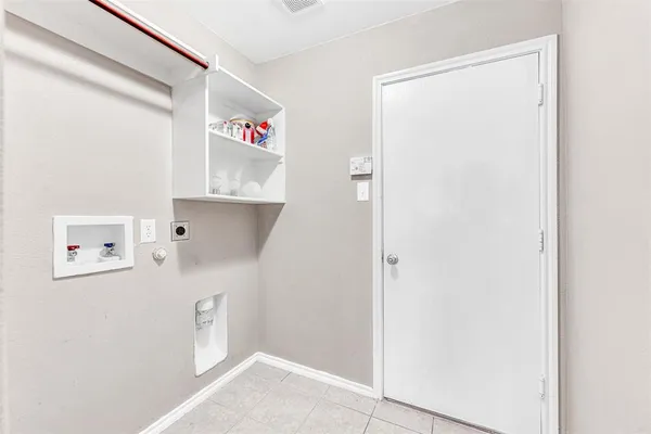 $2,500 | 10059 Wake Bridge Drive, Frisco, TX 75035