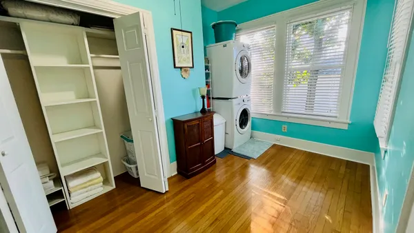 $2,300 | 4623 Avenue N 1/2 Rear, Galveston, TX 77551