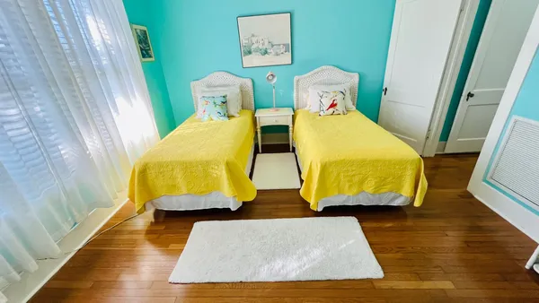 $2,300 | 4623 Avenue N 1/2 Rear, Galveston, TX 77551