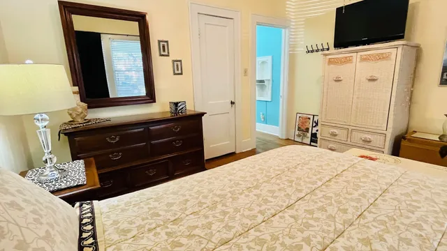 $2,400 | 4623 Avenue N 1/2 Rear, Galveston, TX 77551