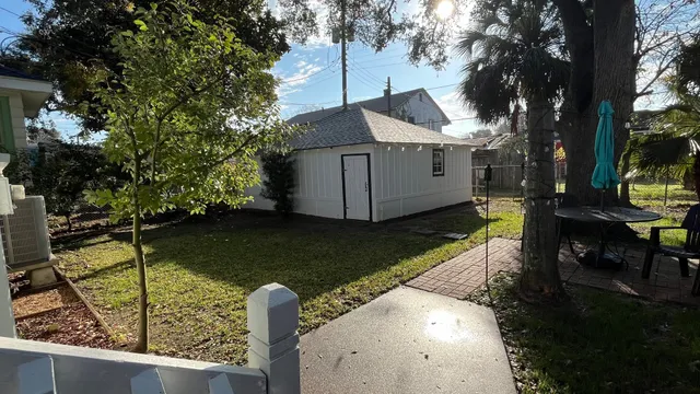 $2,400 | 4623 Avenue N 1/2 Rear, Galveston, TX 77551