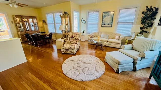 $2,400 | 4623 Avenue N 1/2 Rear, Galveston, TX 77551