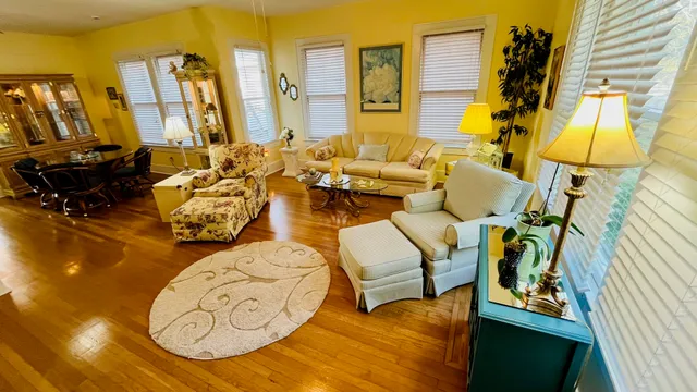 $2,400 | 4623 Avenue N 1/2 Rear, Galveston, TX 77551