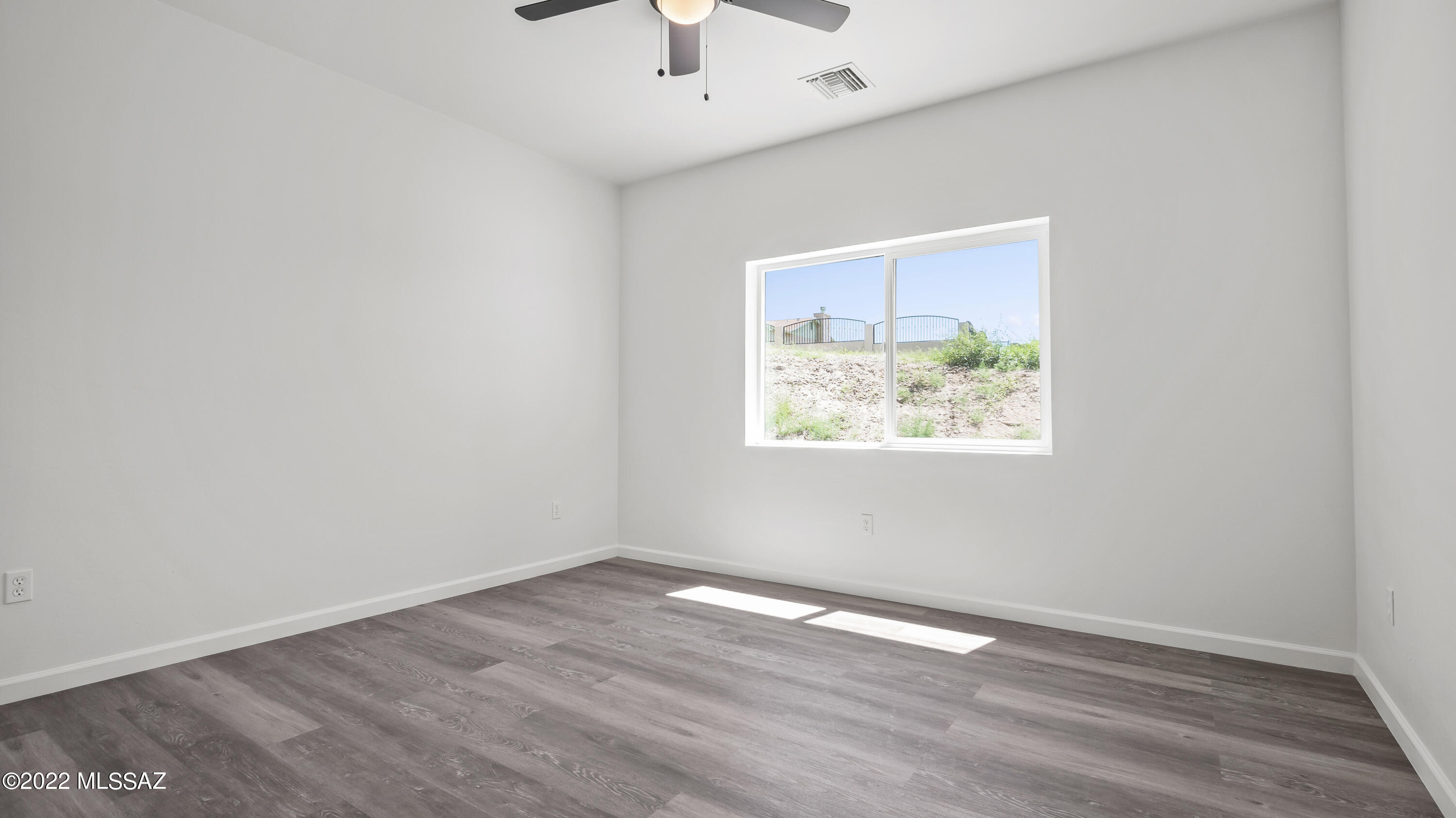 999 Circulo Mendez Rio Rico, AZ 85648 - Photo 2 of 37