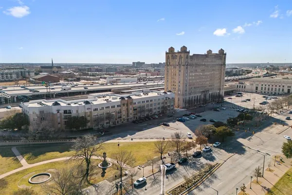 $1,800 | 201 West Lancaster Avenue, Unit 206, Fort Worth, TX 76102