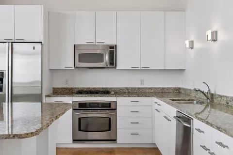 $279,000 | 290 Market Street, Unit 509, Minneapolis, MN 55405
