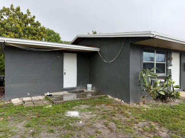$1,600 | 6019 Hayes Street, Hollywood, FL 33021