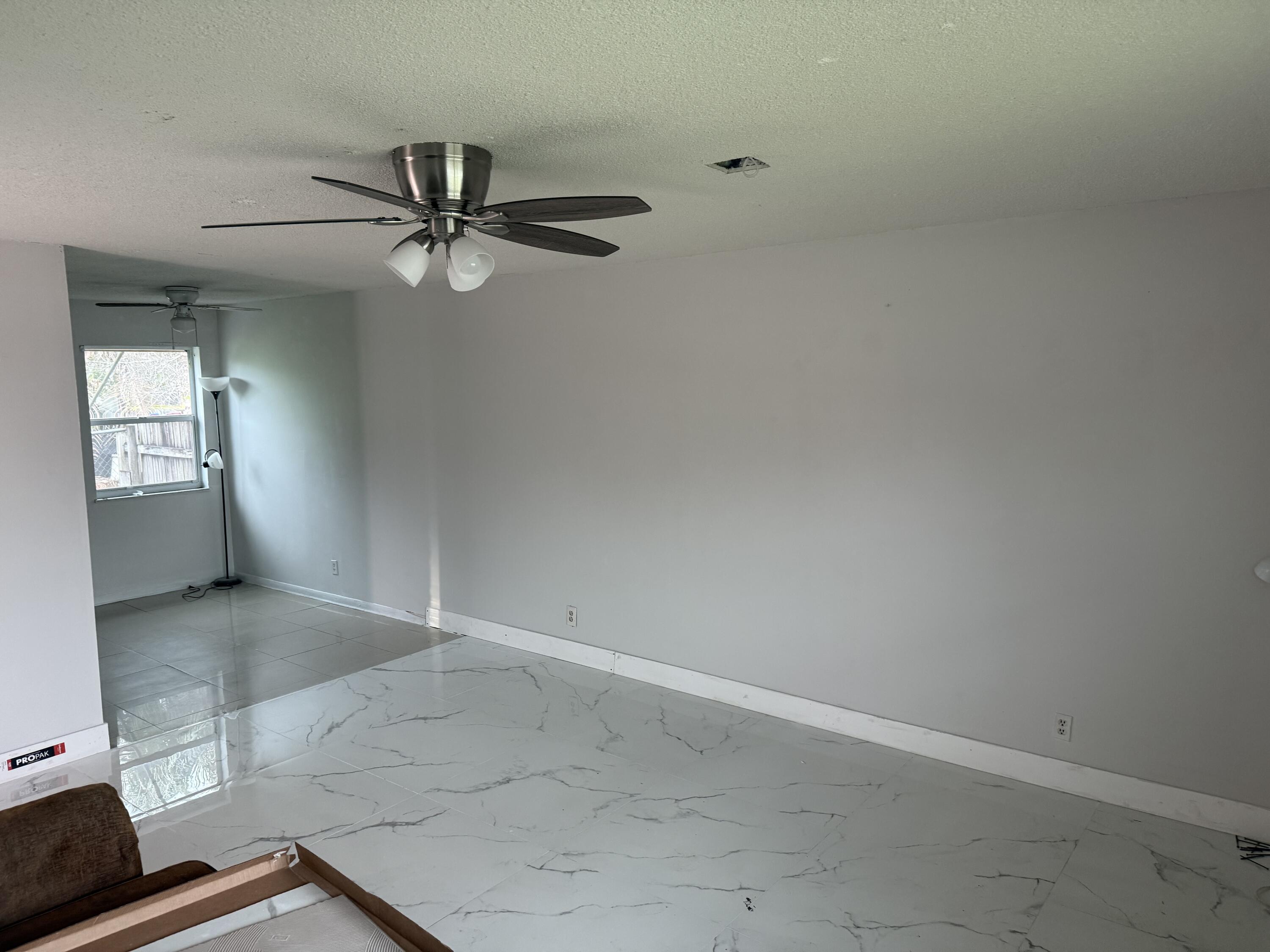 6019 Hayes Street Hollywood, FL 33021 - Photo 5 of 14 IMG_3623