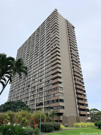 $585,000 | 55 South Kukui Street, Unit D2701, Honolulu, HI 96817