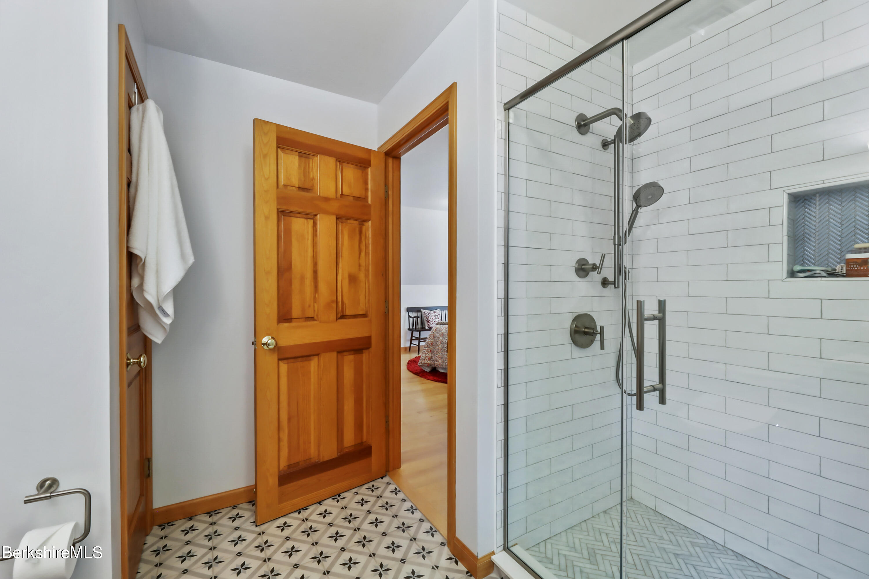67 Cherokee Road Becket, MA 01223 - Photo 24 of 37 125 Second Floor Primary Bathroom