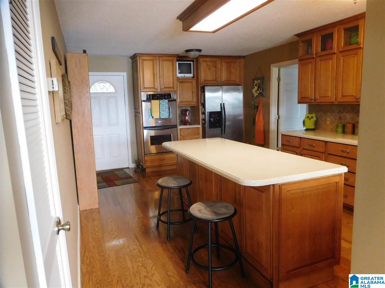2178 Lands End Road Sylacauga, AL 35151 - Photo 8 of 45