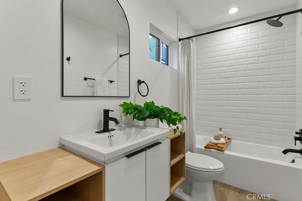 6091 Navajo Road Westminster, CA 92683 - Photo 40 of 44 Detached ADU- Bathroom