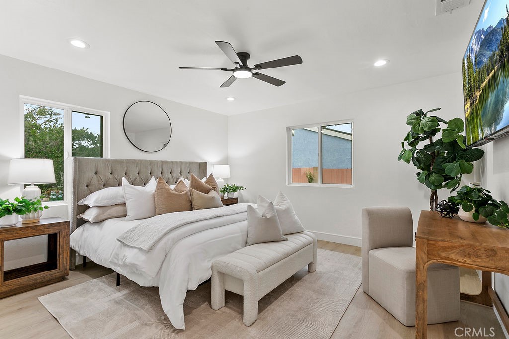 6091 Navajo Road Westminster, CA 92683 - Photo 10 of 44 Primary Bedrooom- Main Level, Main House