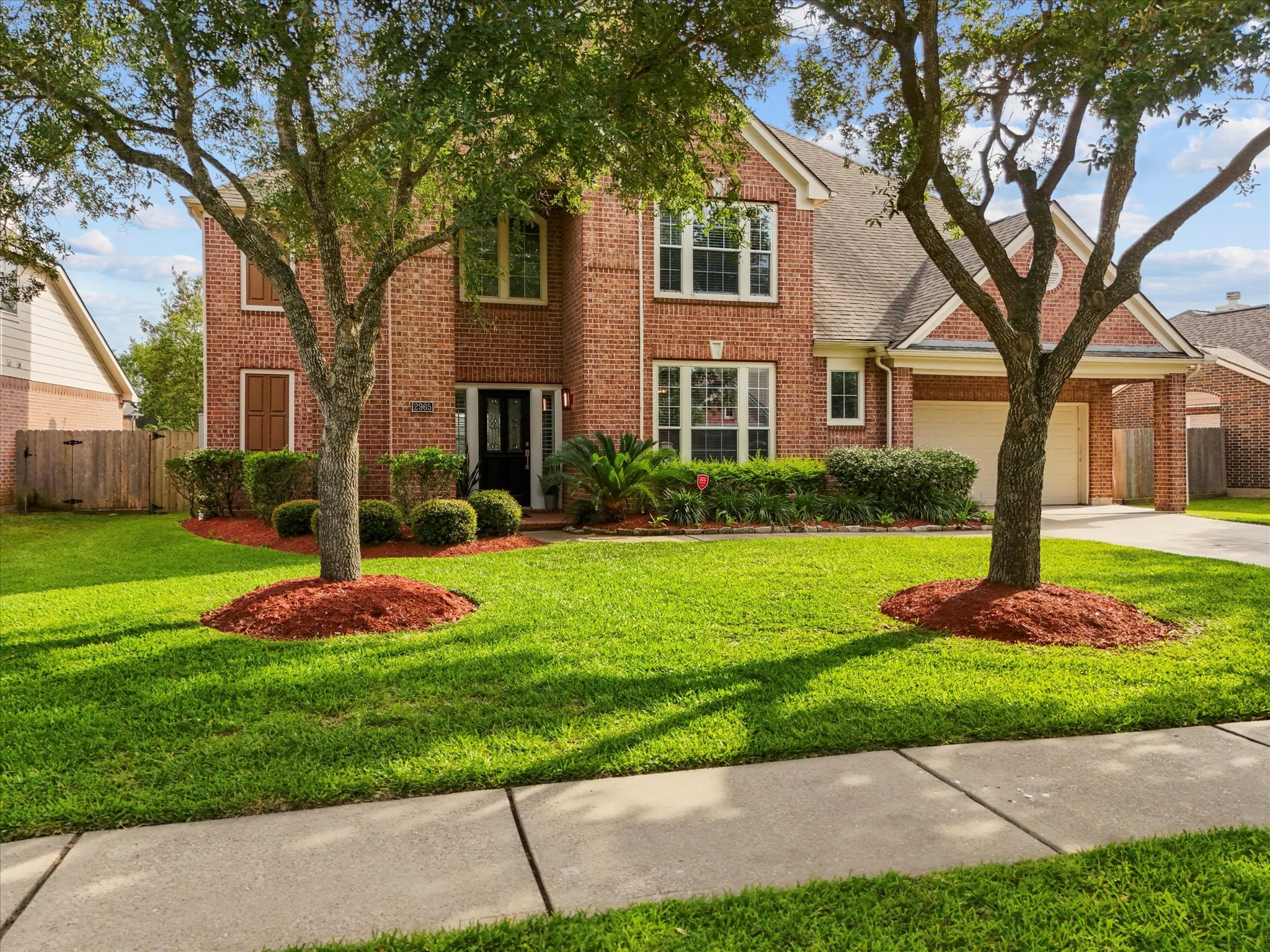 2965 Rustic Pier Lane League City, TX 77573 - Photo 3 of 50 Welcome Home!