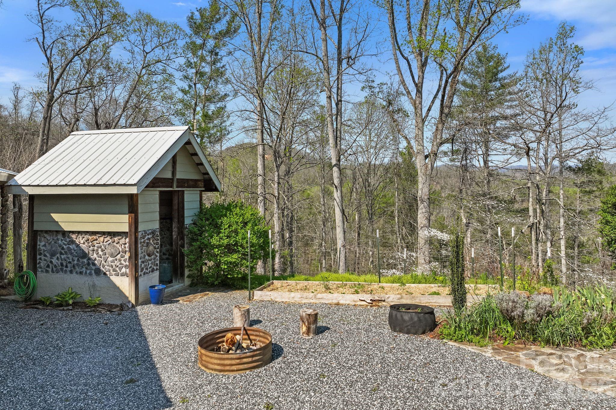310 Burr Ridge Marshall, NC 28753 - Photo 45 of 46