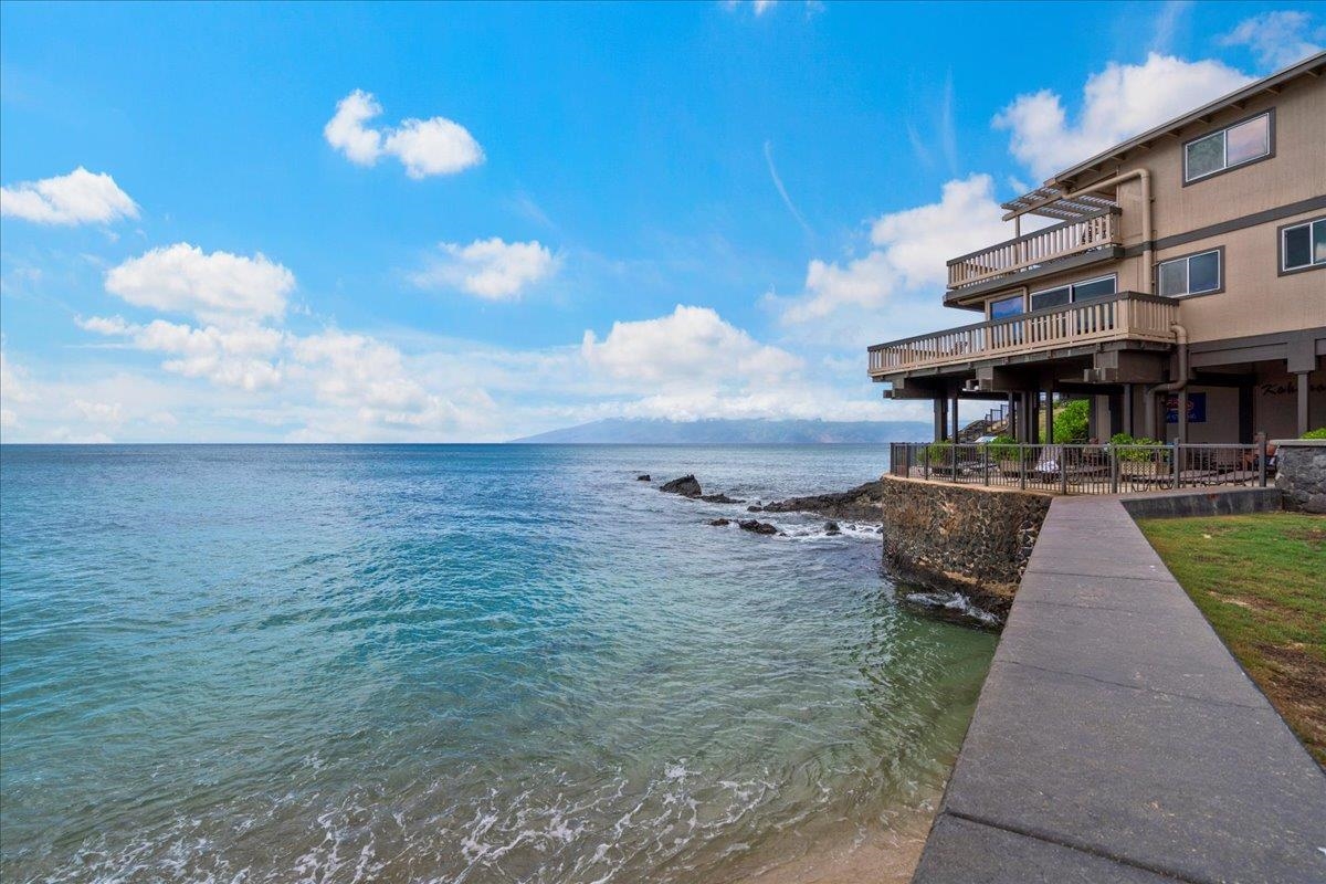 4909 Lower Honoapiilani Road, Unit E2E Lahaina, HI 96761 - Photo 35 of 42 a view of a lake with outside space