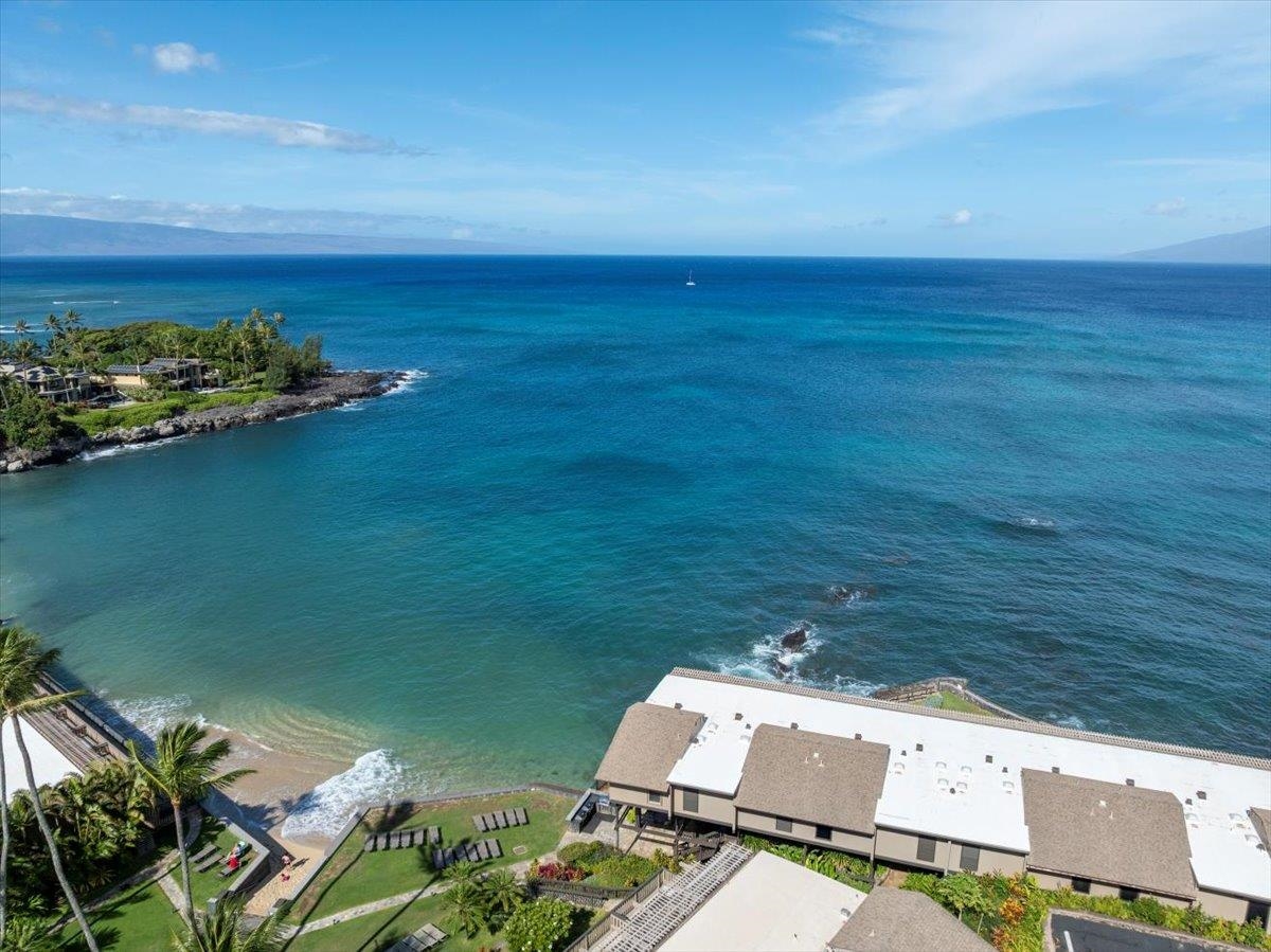 4909 Lower Honoapiilani Road, Unit E2E Lahaina, HI 96761 - Photo 40 of 42 an aerial view of a house with a lake view