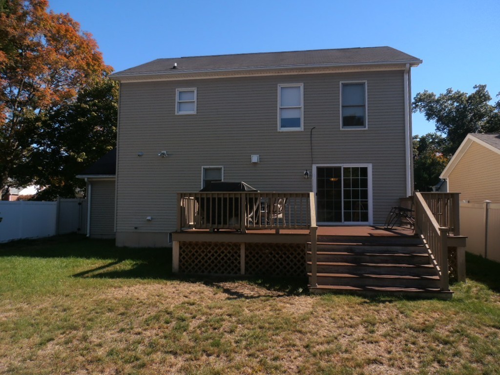 148 Benz Street Springfield, MA 01118 - Photo 22 of 25