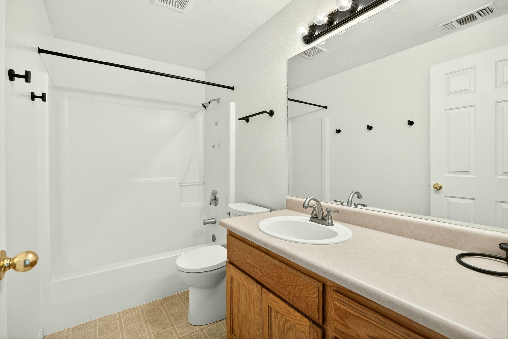 460 Montclair Way Eagle Point, OR 97524 - Photo 17 of 25