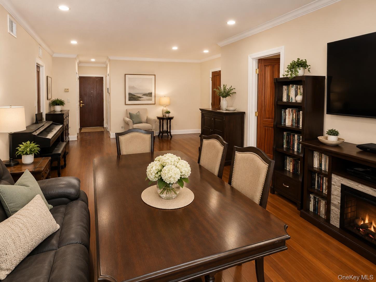 171 Great Neck Road, Unit 2G Great Neck, NY 11021 - Photo 8 of 19