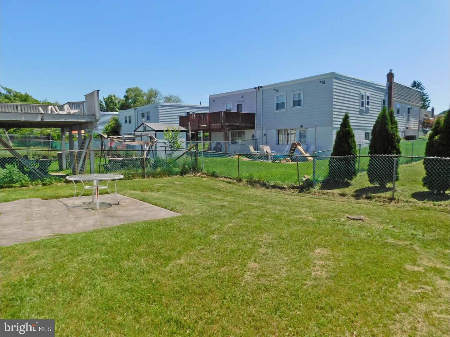 412 Densmore Road Philadelphia, PA 19116 - Photo 3 of 24 Gallery Image 3