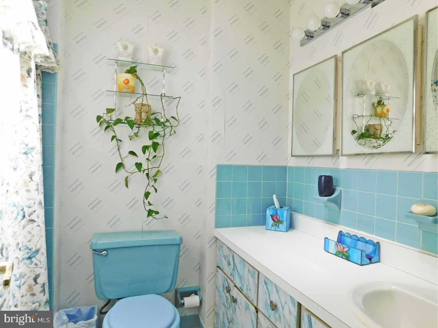 412 Densmore Road Philadelphia, PA 19116 - Photo 23 of 24 Gallery Image 23