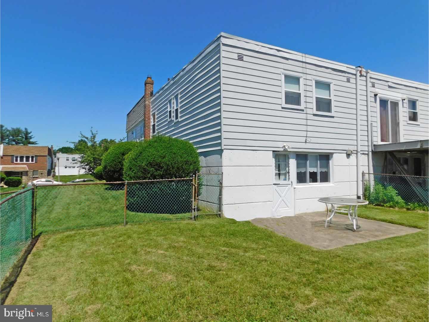 412 Densmore Road Philadelphia, PA 19116 - Photo 5 of 24 Gallery Image 5