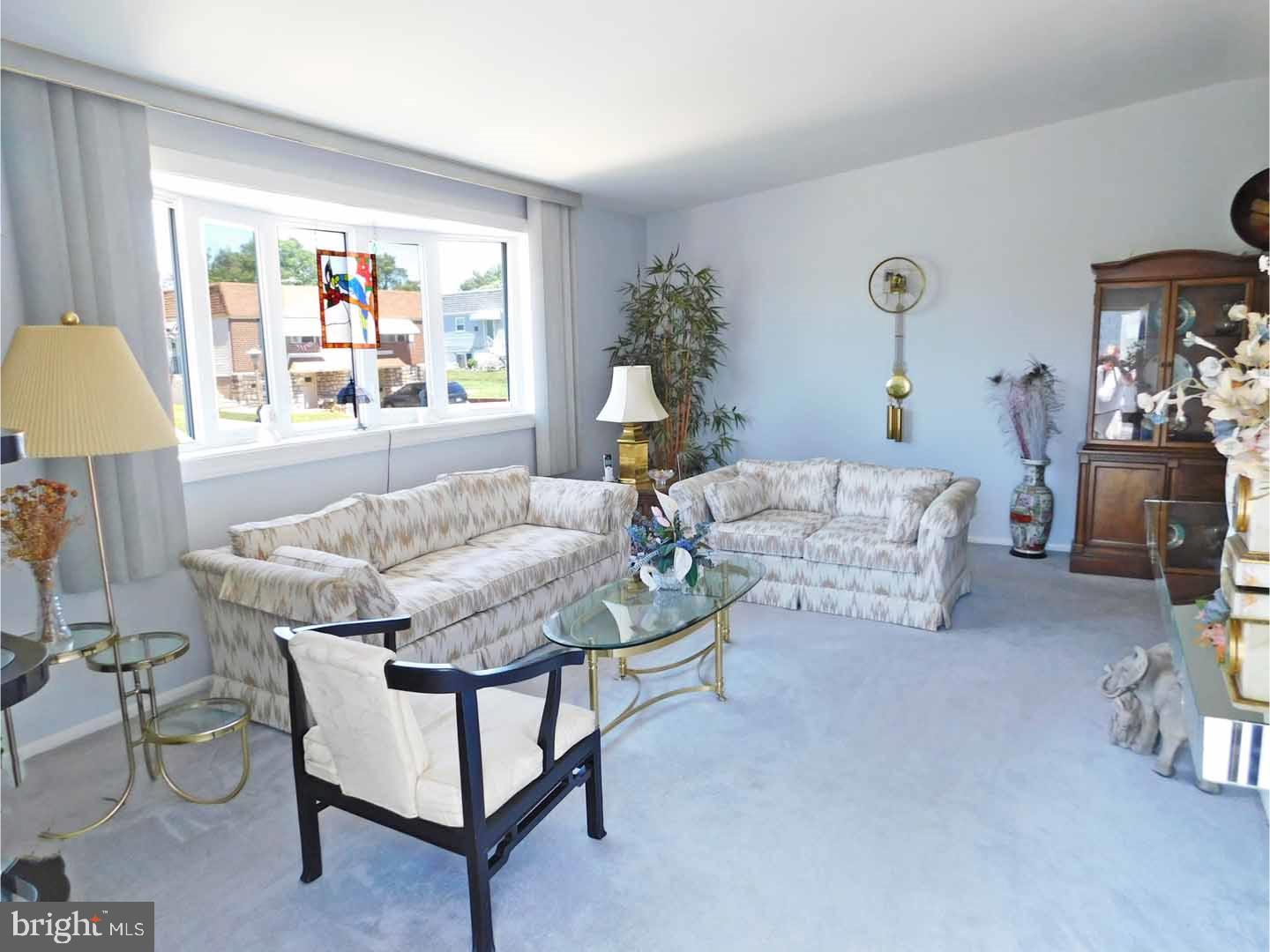 412 Densmore Road Philadelphia, PA 19116 - Photo 6 of 24 Gallery Image 6