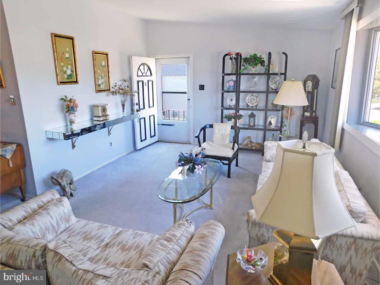 412 Densmore Road Philadelphia, PA 19116 - Photo 8 of 24 Gallery Image 8